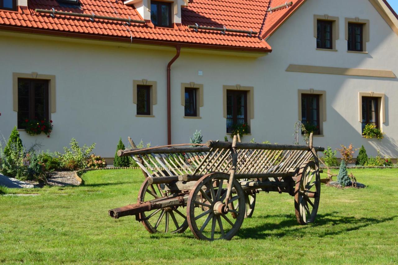 Penzion U Podkovare Trebon Exterior photo