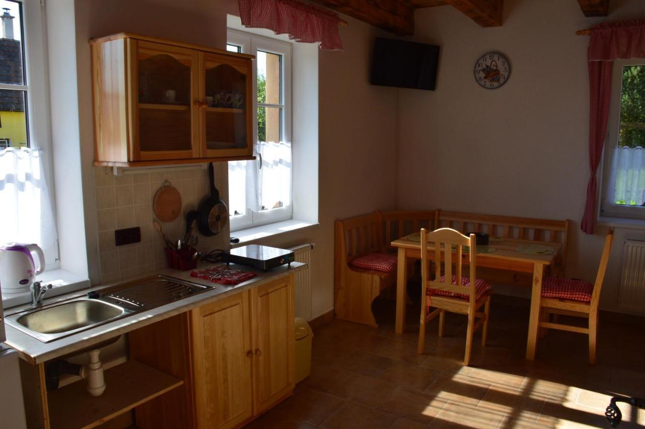 Penzion U Podkovare Trebon Exterior photo